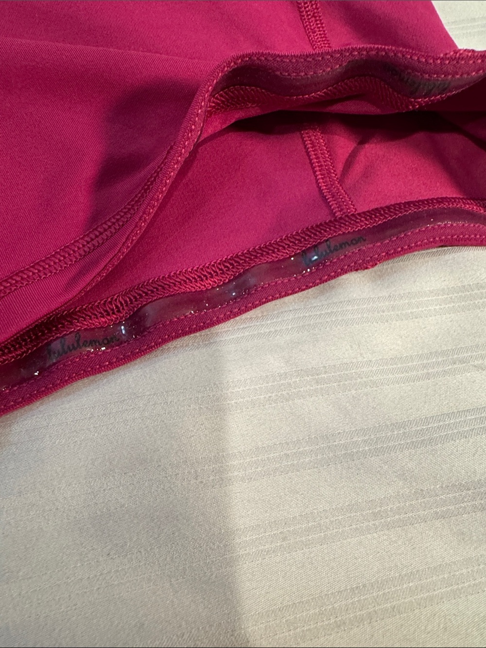 Lululemon Fuchsia skort - Picture 4 of 5